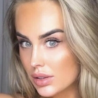 Julia Akkerman Naken