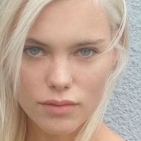 Julia Almendra Naken