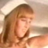 Julia Bond Naken