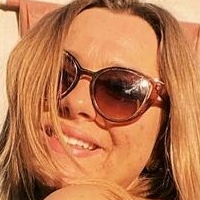 Julia G Naken