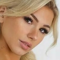 Julie Ambrose Naken