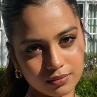 Julie Sharma Naken