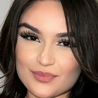 justinenessa Naken