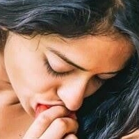 Kamya Buch Naken