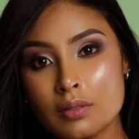 Karen Vasquez Naken
