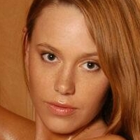 Karina Res Naken