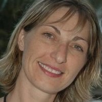 Karine Gambier Naken