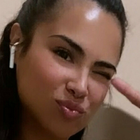 karlaamarie Naken