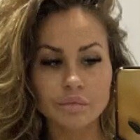 Karolina Martyna Saunders Naken