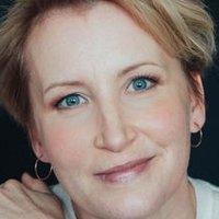 Kathleen Duborg Naken