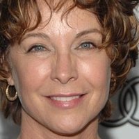 Kathleen Quinlan Naken