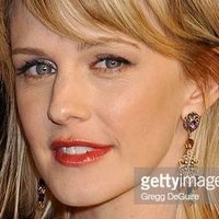 Kathryn Morris Naken