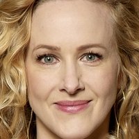 Katie Finneran Naken