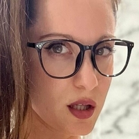 Katie J Naken