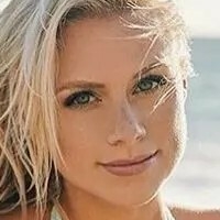 Katie Kearney Naken