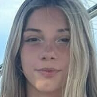 Kayla Fruit Naken