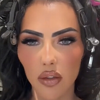 Kayleyb Naken