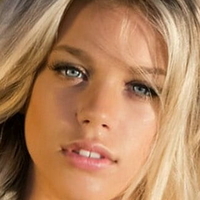 Kaylyn Slevin Naken