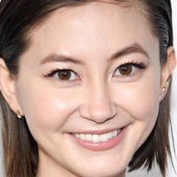 Kimiko Glenn Naken