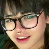 Kiyana Vi Naken