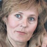 Kjersti Holmen Naken