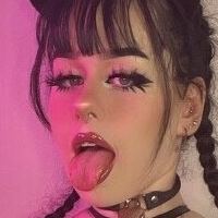 Laara Rose Naken