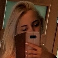 Lady Avi Naken