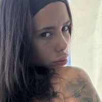 Lara Chavez Naken