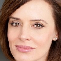 Lara Harris Naken