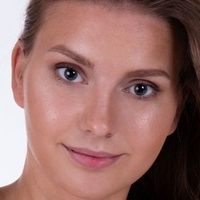 Lara Sugar Naken