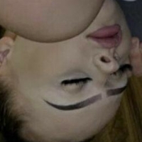 Lara.bttn Naken