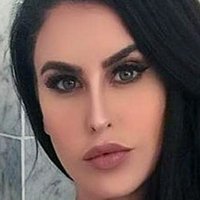 Larissa Bartolo Naken