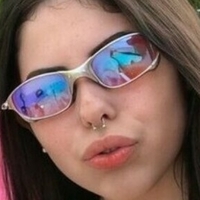 Larissa Peyerle Naken