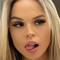 Larissa Sola Naken