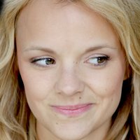 Laura Aikman Naken