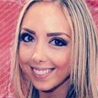 Laura Dennis Naken