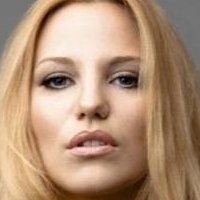 Laura Flannery Naken