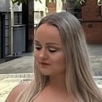 Laura-Helen Kleinert Naken