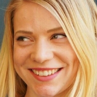 Laura Katz Naken