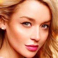 Laura Rowley Naken