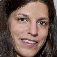 Laura Rudas Naken