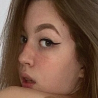Laura Salvia Naken
