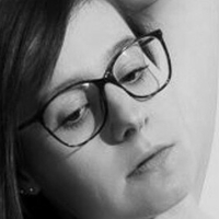 Laura Siener Naken