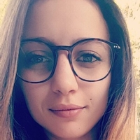 Laure Valée Naken