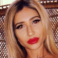 Layla Nicks Naken