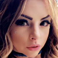 Leslie Nicole Naken