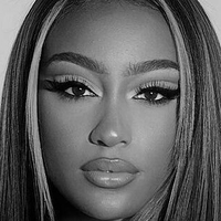 Lexi Underwood Naken