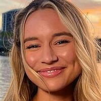 Lia Lewis Gribius Naken