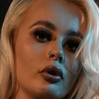 Liberty May Naken