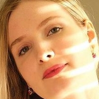 Lily Hart Naken